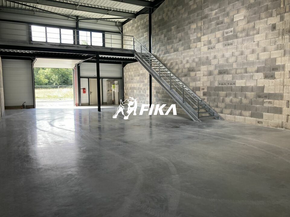 Vente local d''activites 187 m² non divisibles