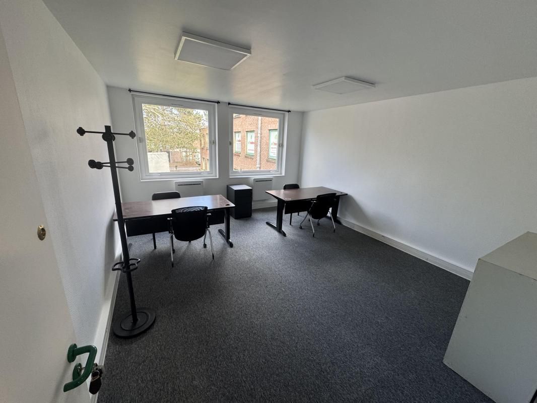 Location bureaux 22 m² non divisibles