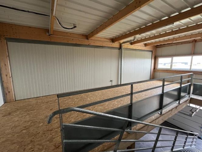 Location entrepôts 288 m² divisibles à partir de 96 m²