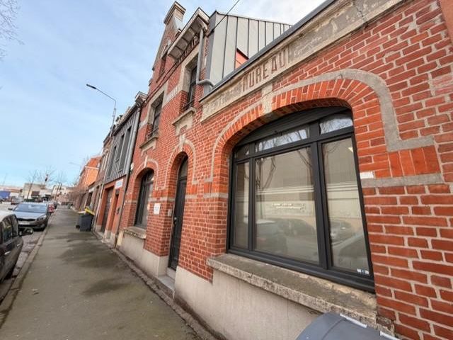 Location bureaux 120 m² non divisibles