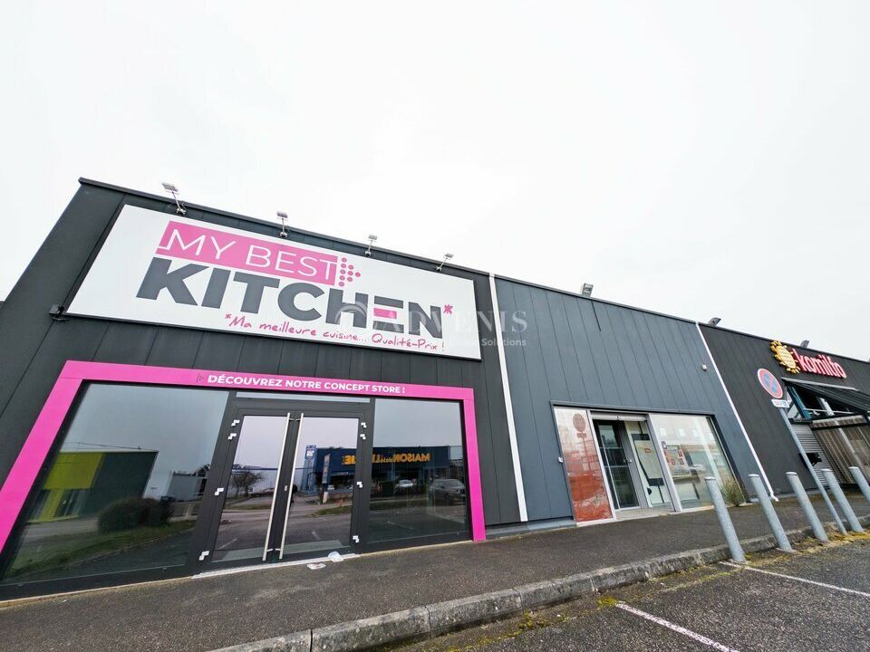 Location local commercial 439 m² divisibles à partir de 200 m²