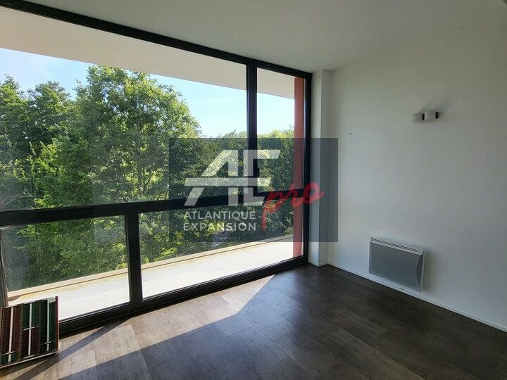 Vente bureaux 105 m² non divisibles