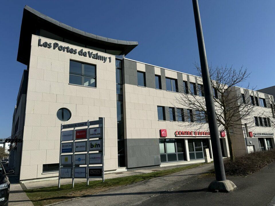 VENTE - BUREAUX - 252 m²