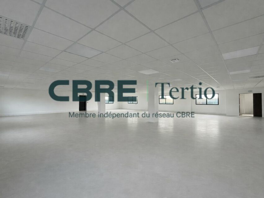 Location bureaux 640 m² divisibles à partir de 320 m²