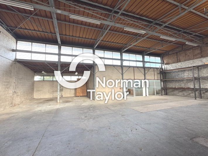 Vente local d''activites 550 m² non divisibles