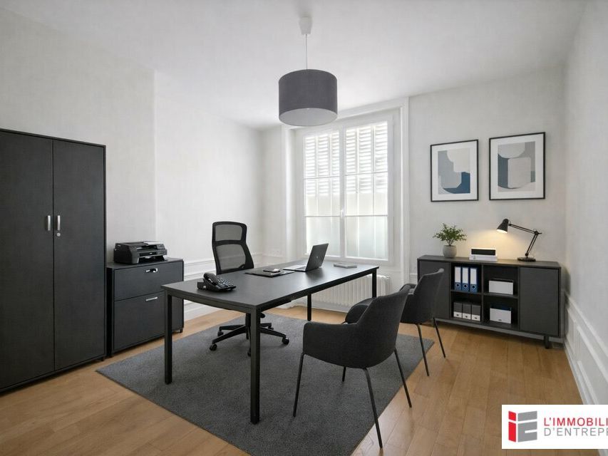 Location bureaux 65 m² non divisibles