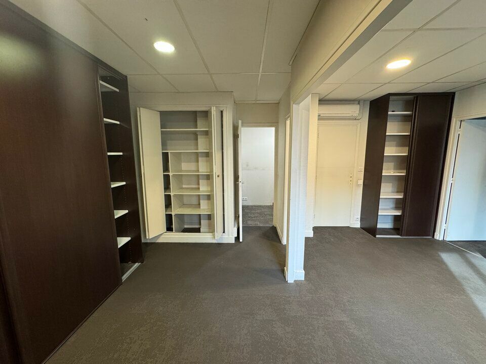 Location bureaux 50 m² non divisibles