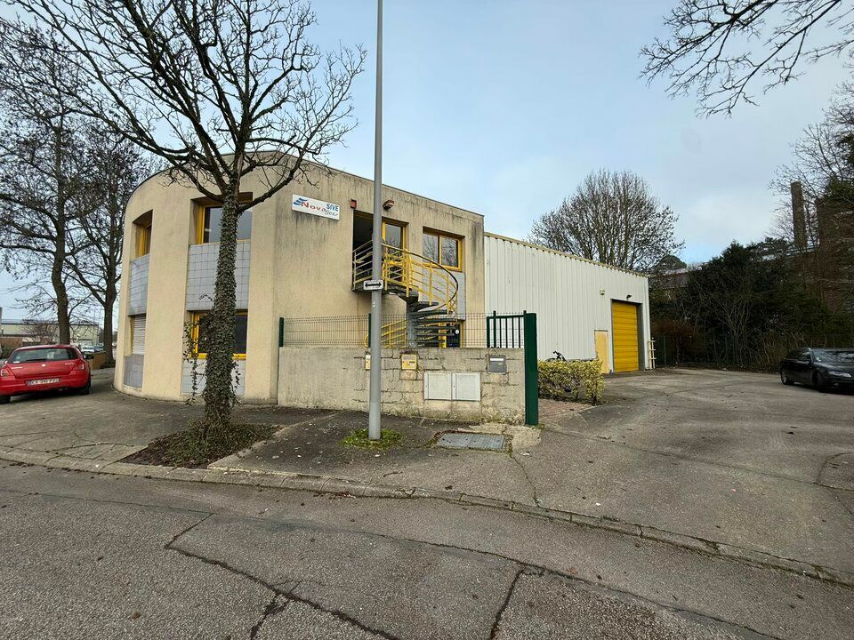 Location local d''activites 560 m² non divisibles