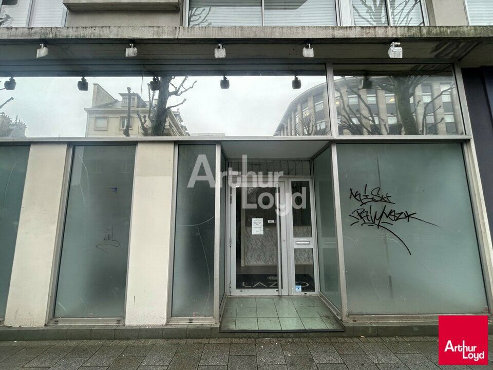 Location local commercial 115 m² non divisibles