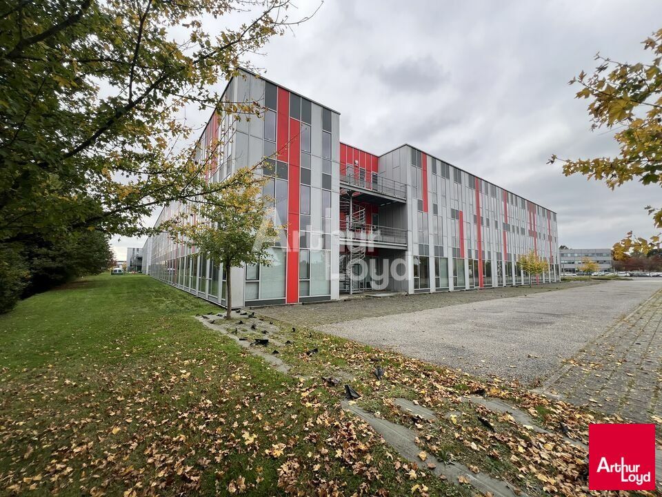 Location bureaux 4637 m² divisibles à partir de 1537 m²