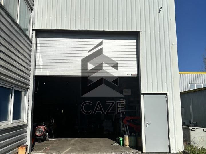 Bâtiment indépendant - PROCHE PONT CHABAN DELMAS