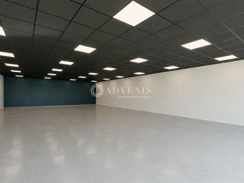 LOCAL COMMERCIAL 360 m² – RETAIL PARK