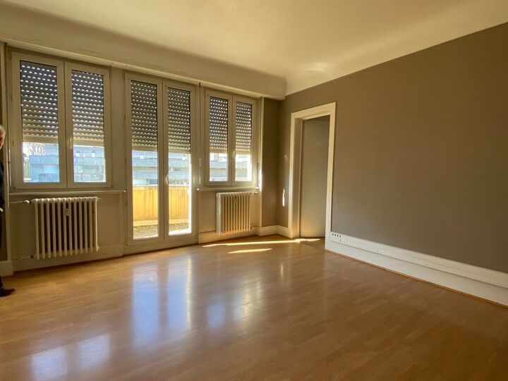 Bureaux Art Déco – ERP & PMR – Parkings