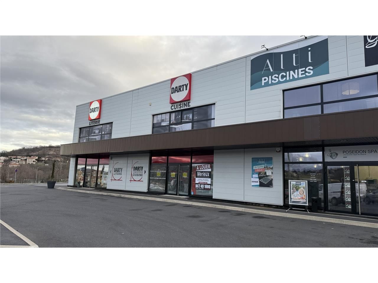 Vente local commercial 257 m² à Le Puy-en-Velay