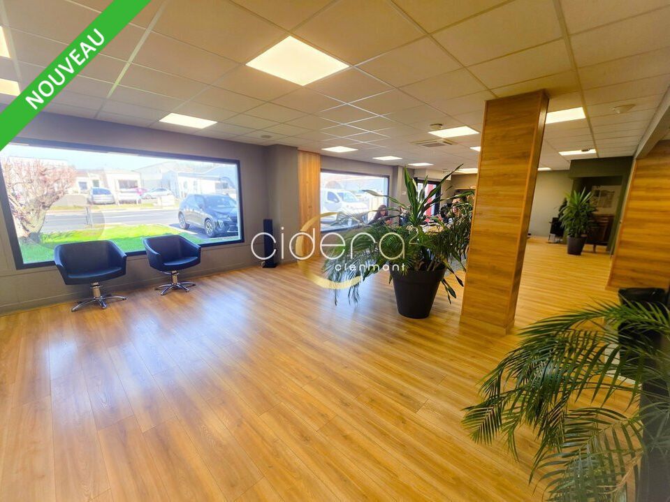 Location local commercial 150 m² non divisibles