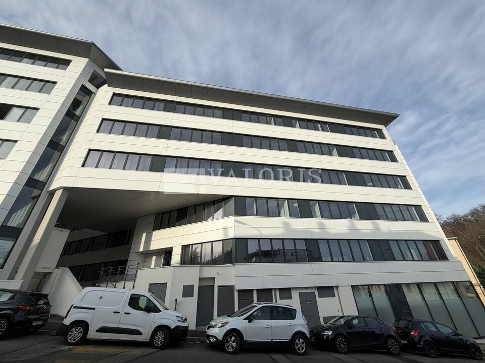 Valoris Real Estate vous propose des bureaux modernes et parfaitement équipés au cœur de Tassin-la-Demi-Lune et à proximité immédiate de Lyon 9ème.