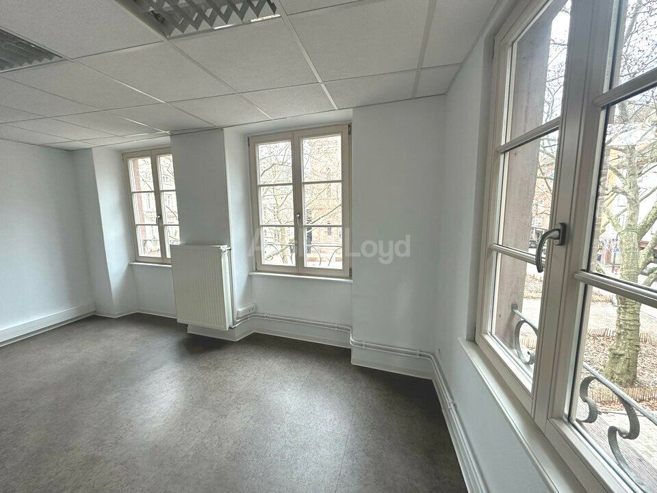 Bureaux à louer – Centre-ville de Strasbourg | Place du Temple Neuf