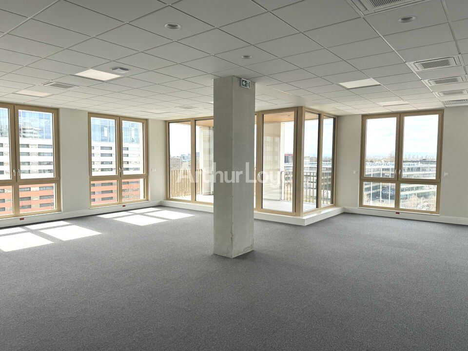 Location bureaux 1049 m² divisibles à partir de 200 m²