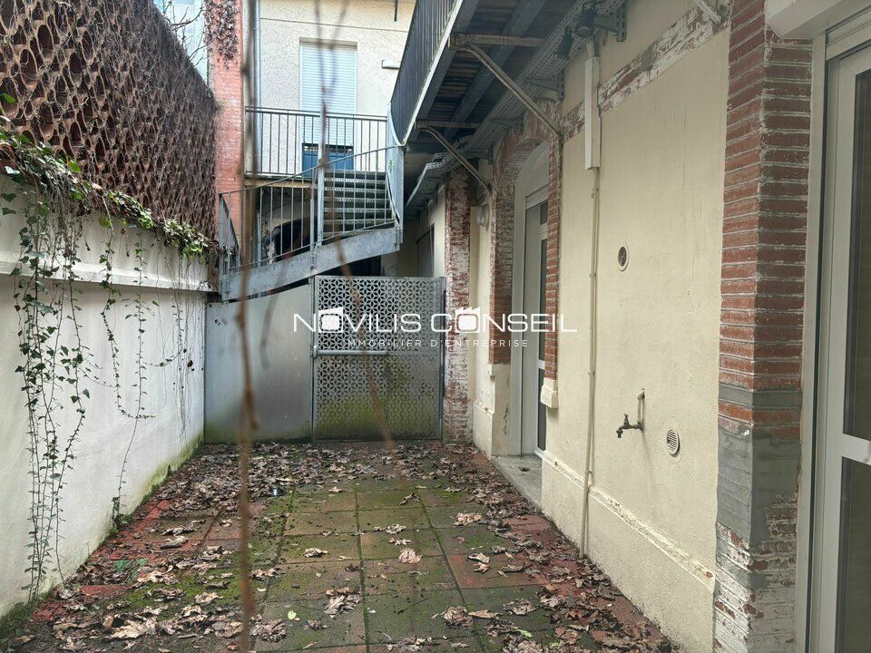 Location bureau - 198 m²