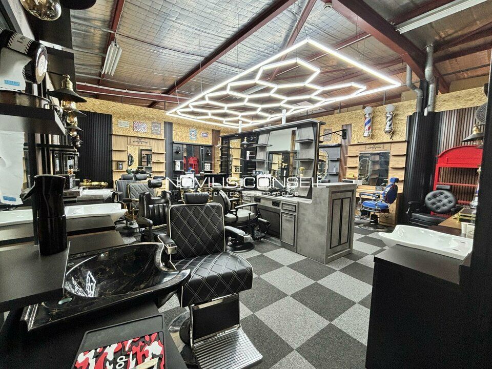 Location activité/entrepôt - 583 m²