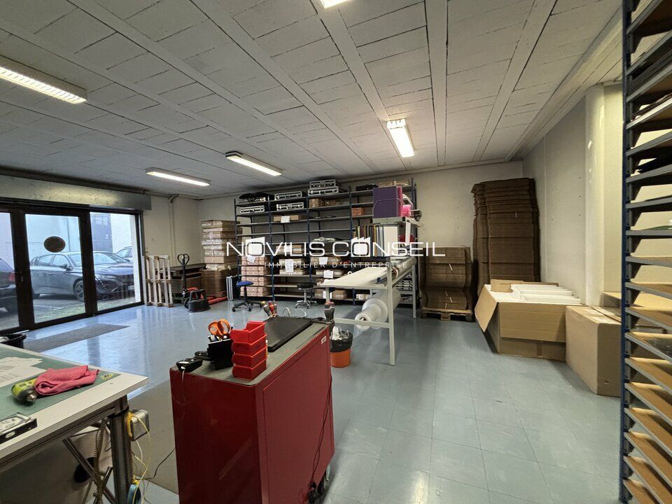 Location local d''activites 358 m² non divisibles