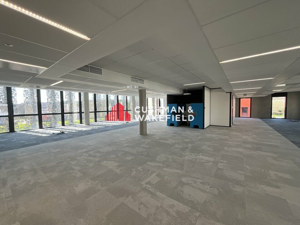 Bureau à vendre - 750 m²