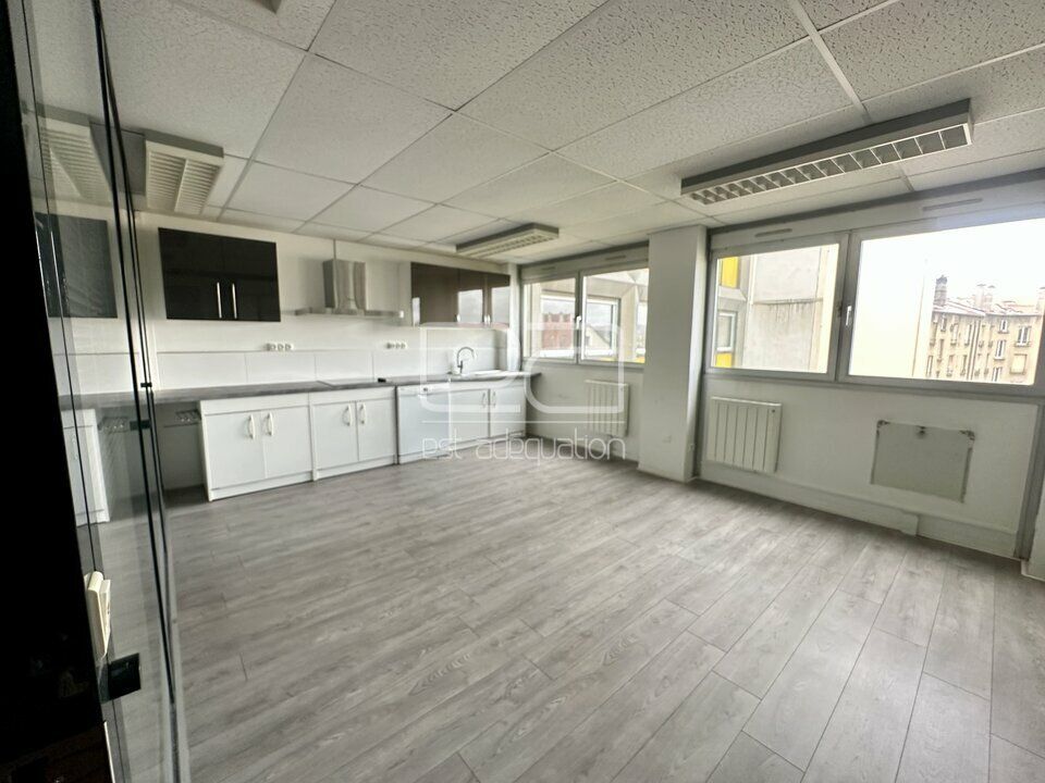 À louer – Plateau de bureaux avec parking – 199 m² environ – NANCY