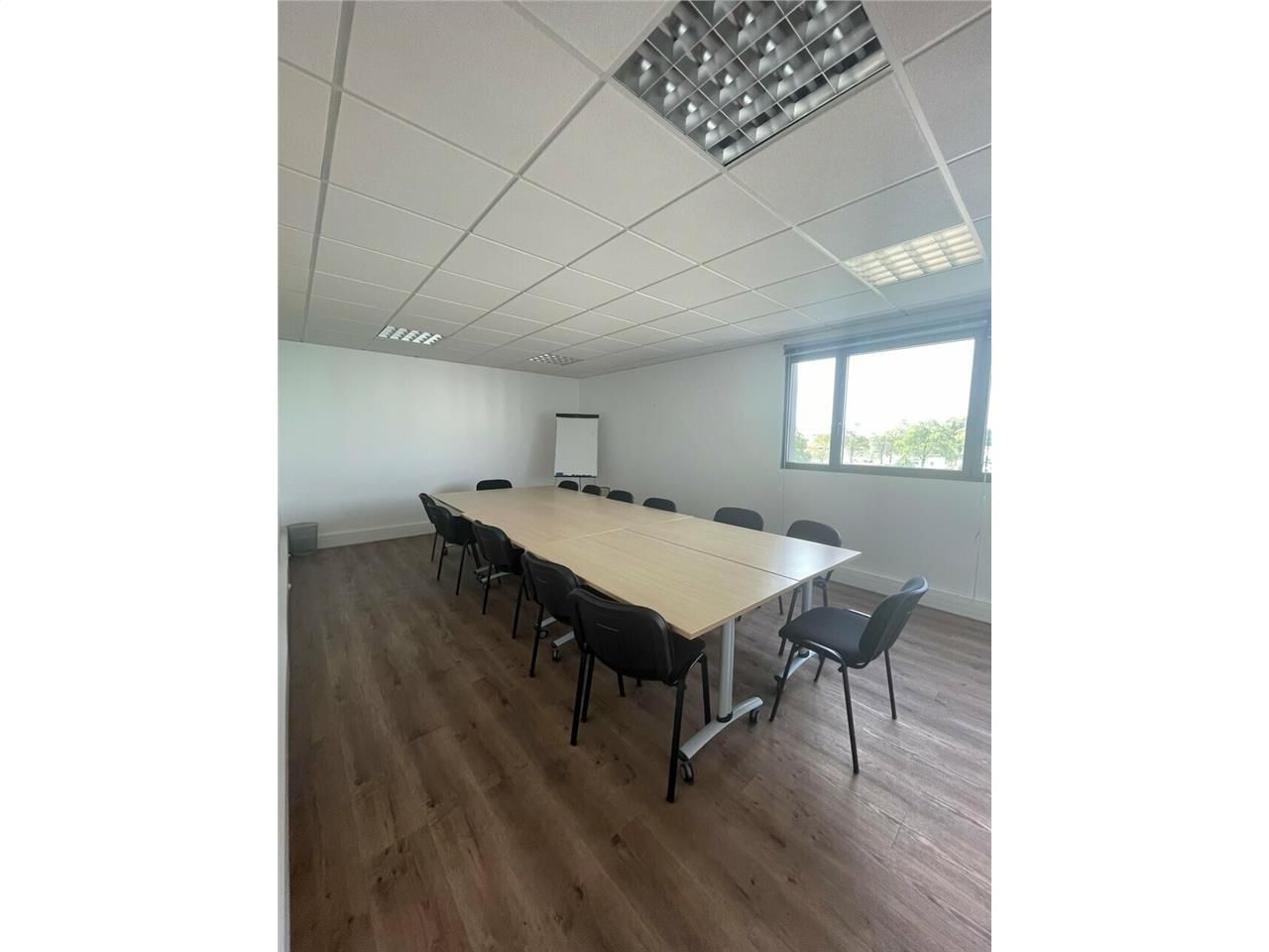 A LOUER - BUREAUX - VANNES