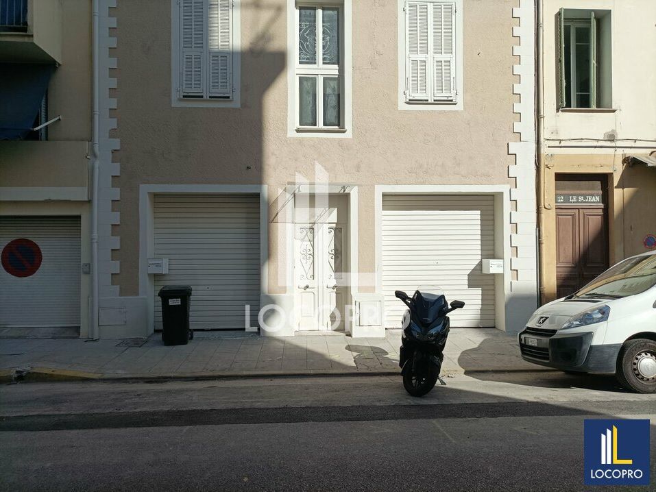 Vente local commercial 70 m² non divisibles