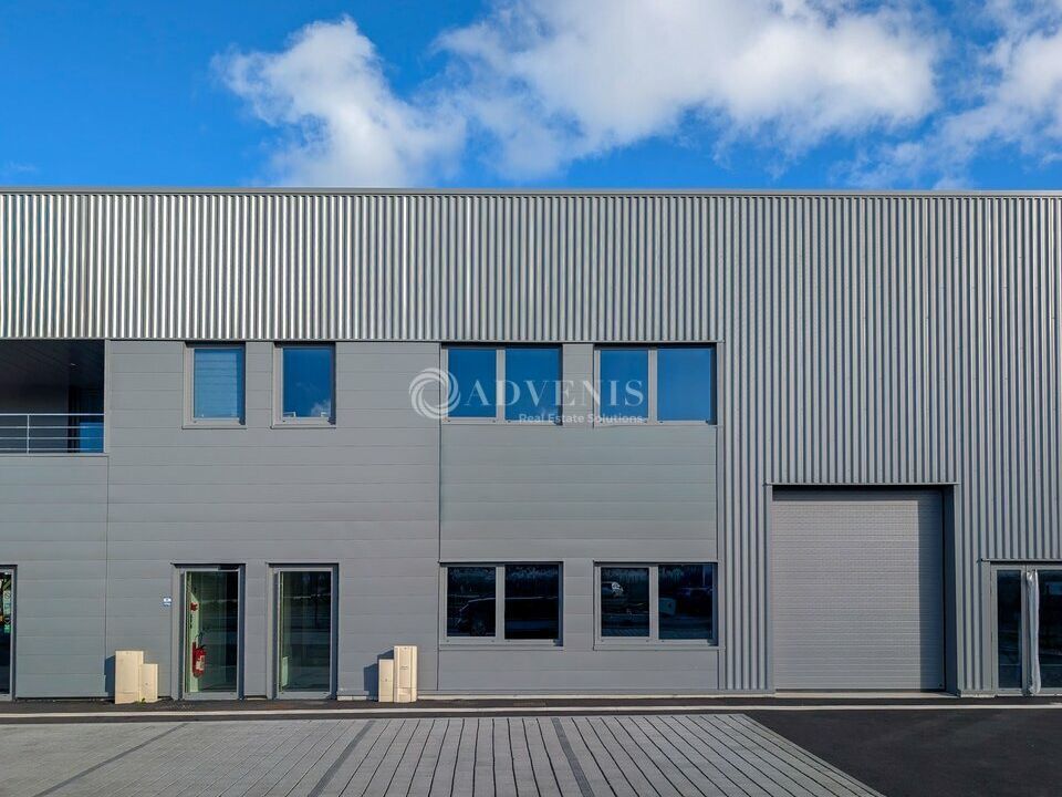 Vente local d''activites 300 m² non divisibles