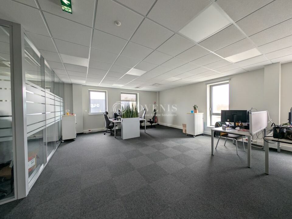 Location bureaux 147 m² non divisibles
