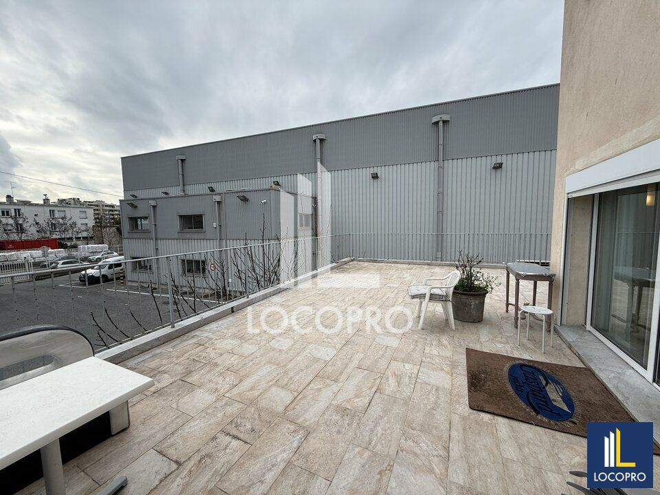 A VENDRE - BUREAUX - 480 M2 DIVISIBLES - CANNES LA BOCCA
