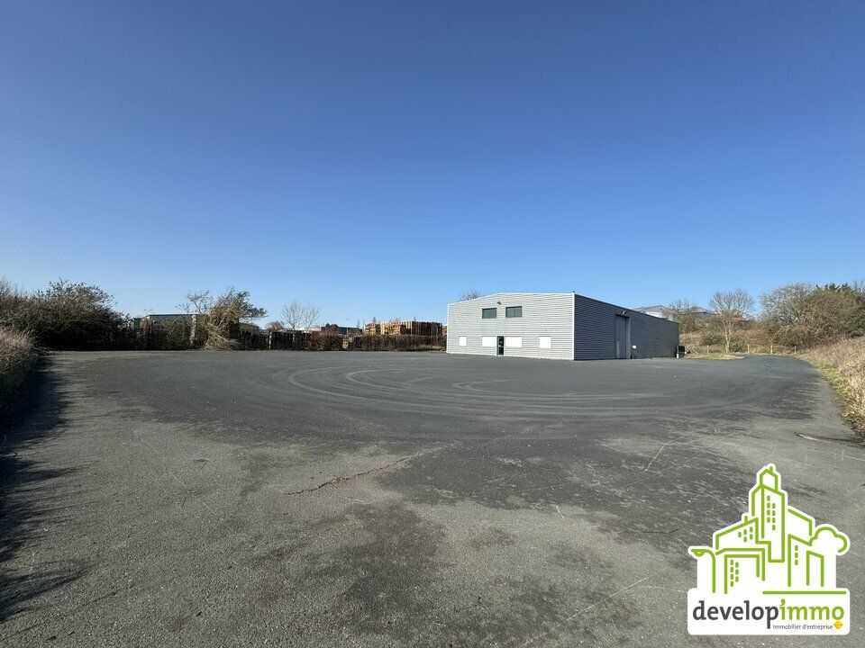 Location local d''activites 754 m² non divisibles