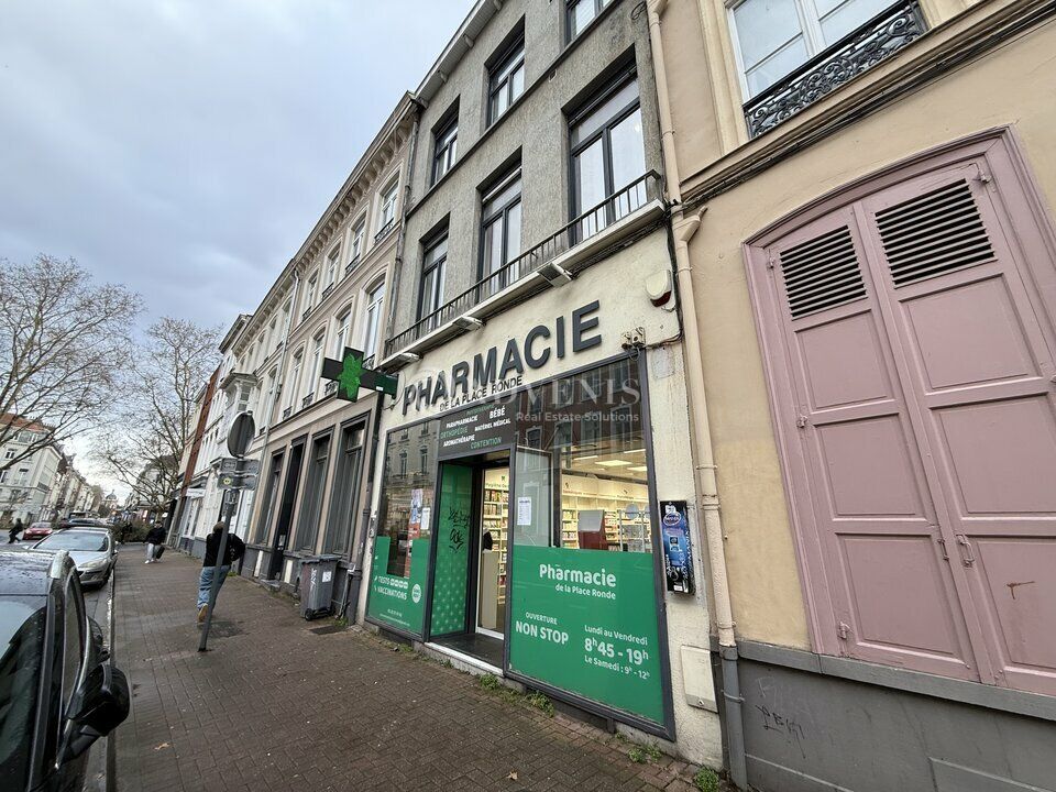 Vente local commercial 68 m² non divisibles