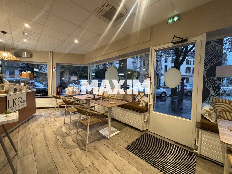 LOCAL COMMERCIAL VENDU LOUE