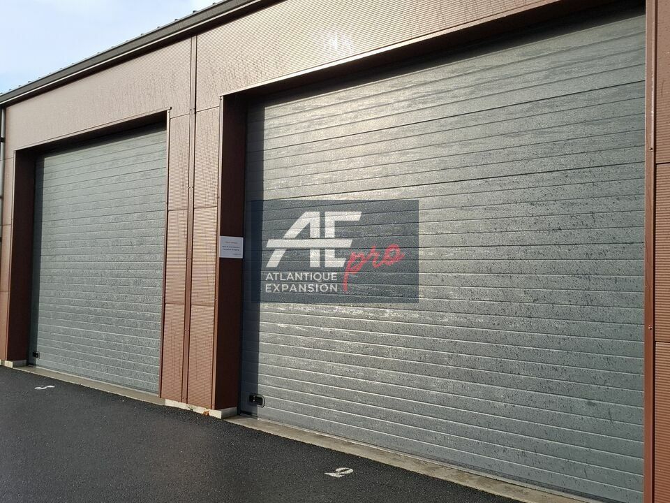 Location local d''activites 100 m² non divisibles