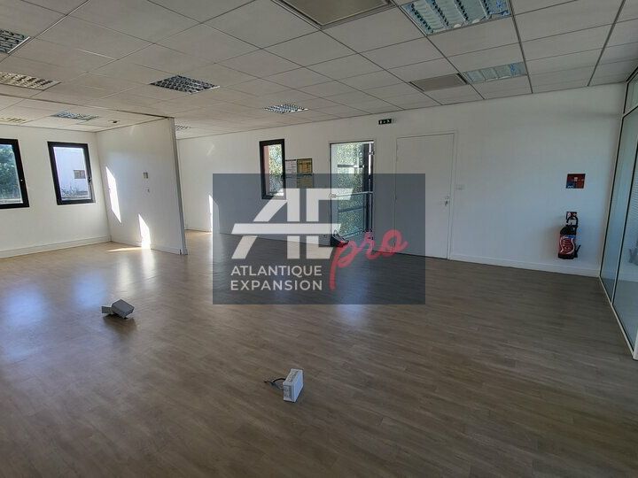 Location bureaux 197 m² non divisibles