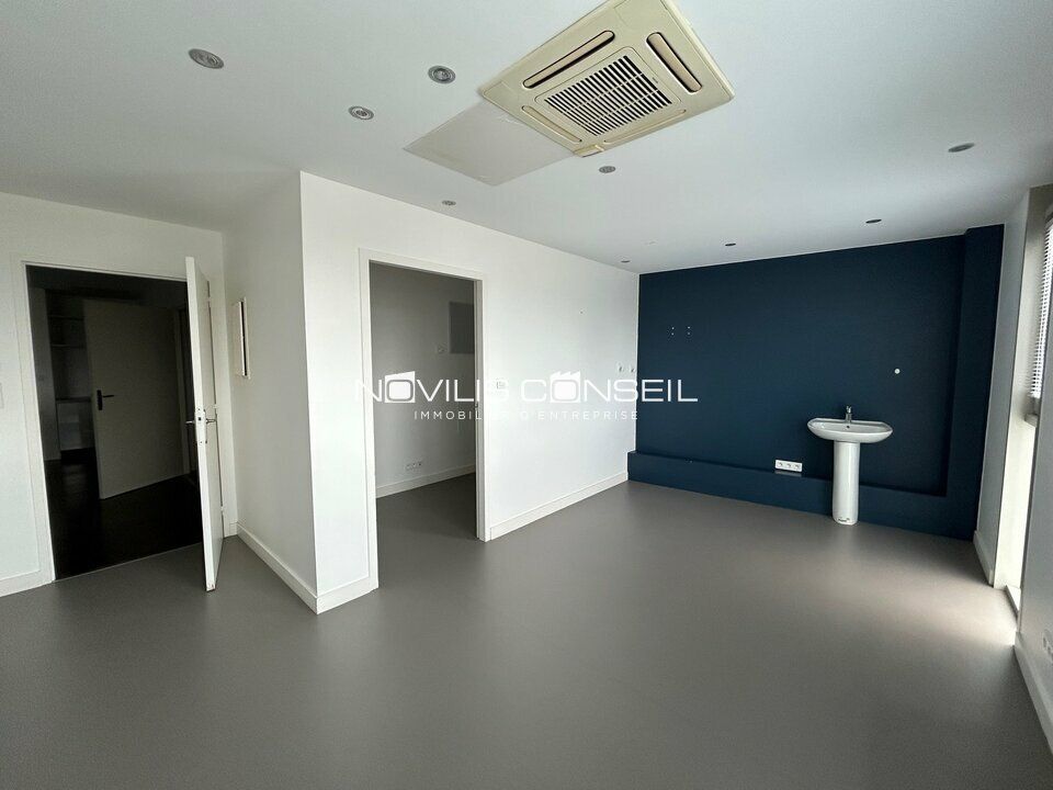 Location bureaux 126 m² non divisibles
