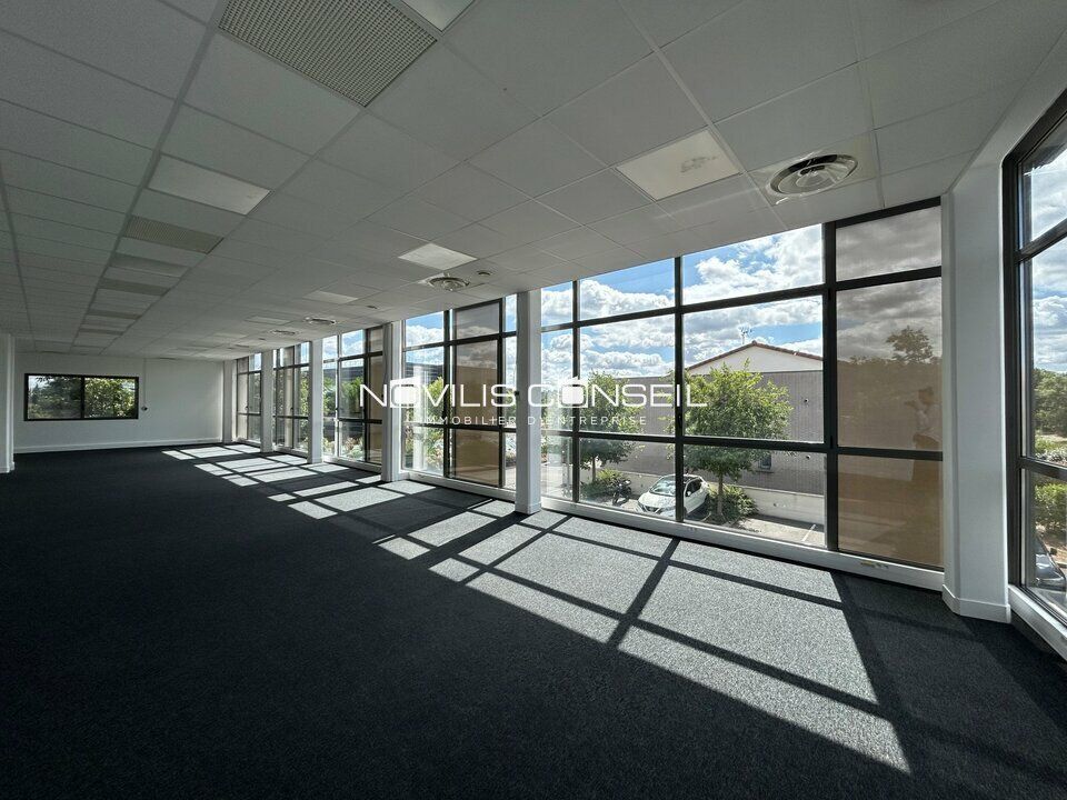 Location bureaux 146 m² non divisibles