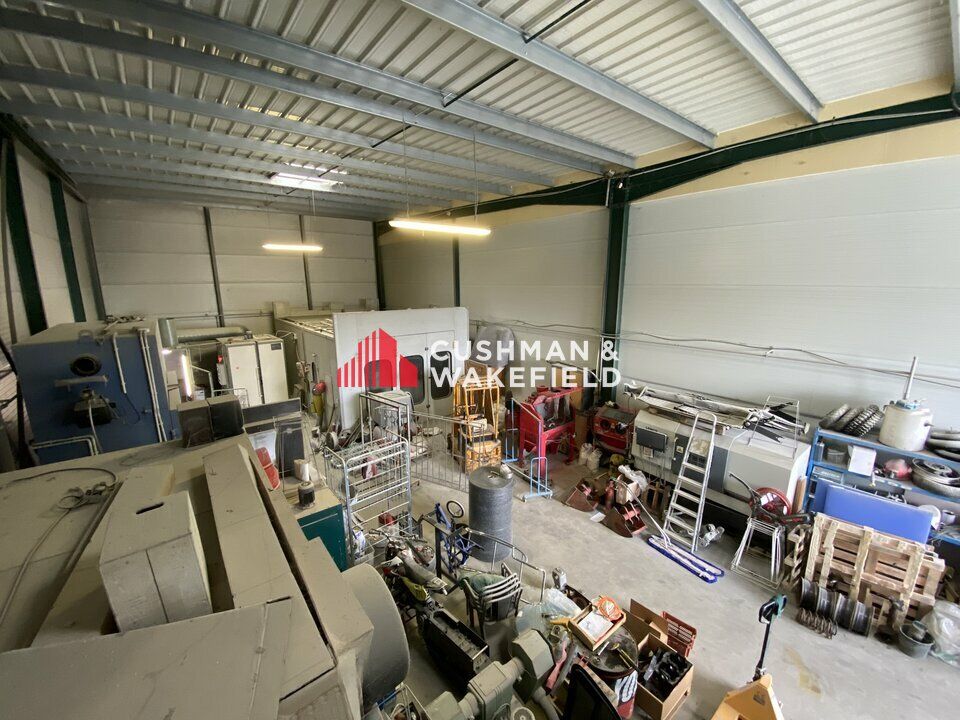 Location activité/entrepôt - 255 m²