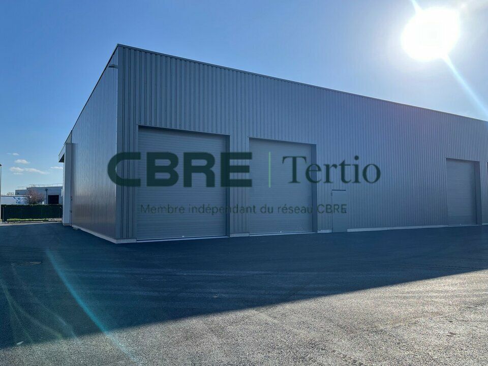 Locaux d'activité neuf divisible 