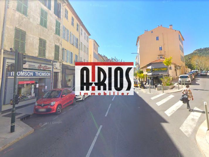 Location local commercial 60 m² non divisibles