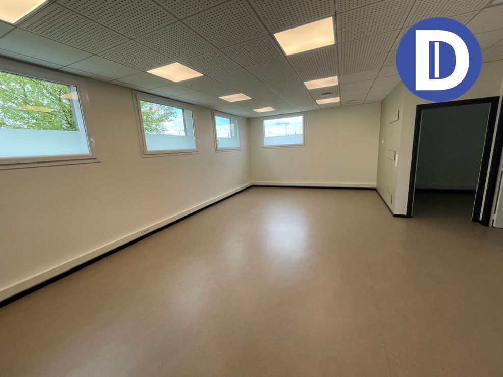 Location bureaux 70.00 m² non divisibles