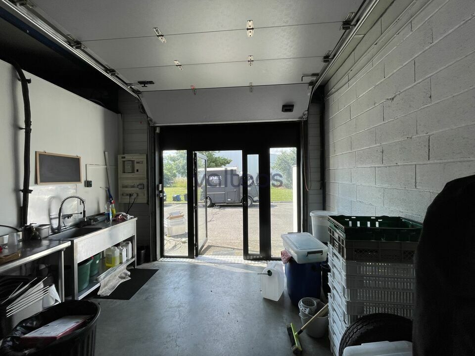 Location local d''activites 63 m² non divisibles