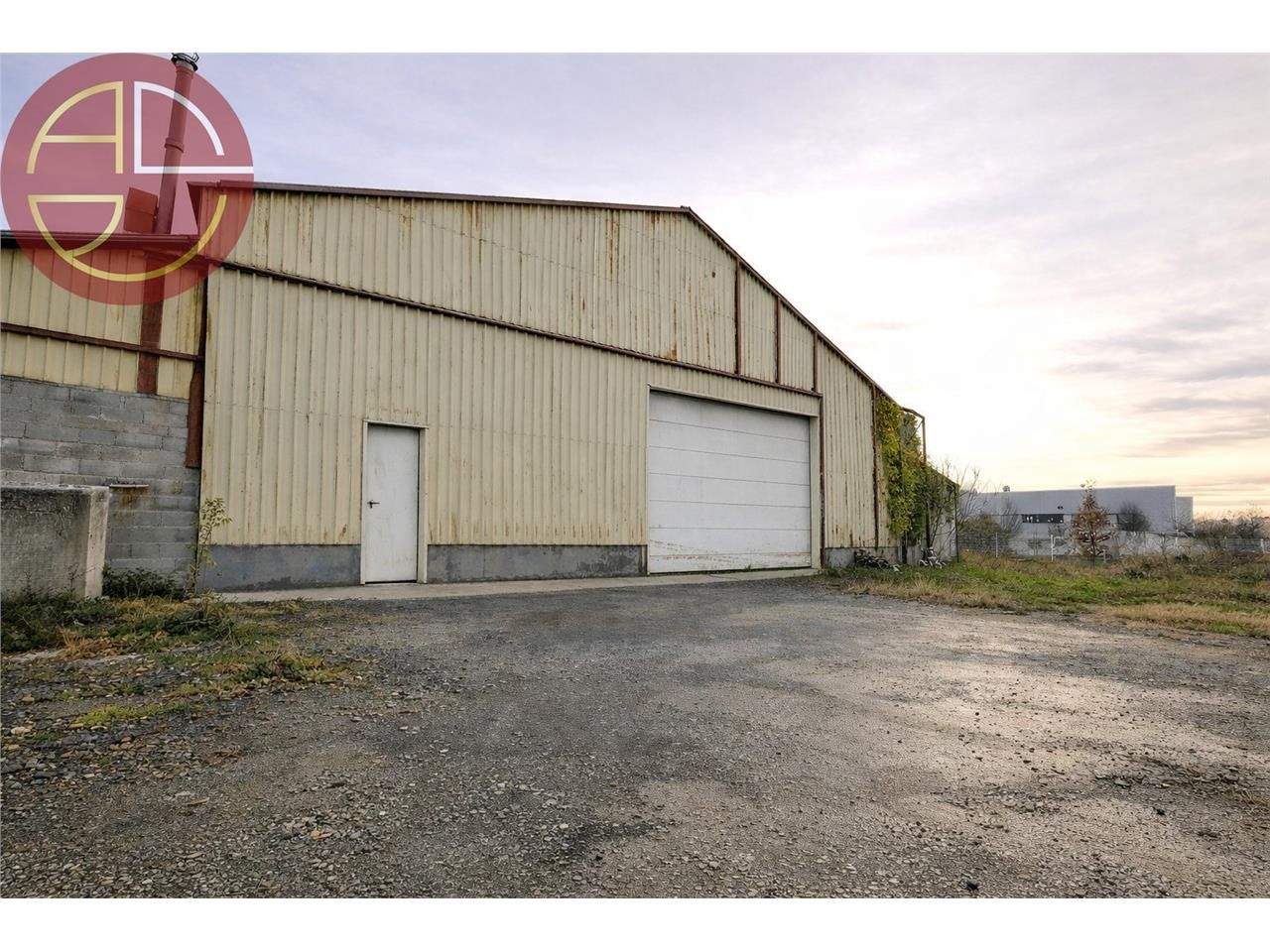Vente local 1800 m² à TOULOUSE