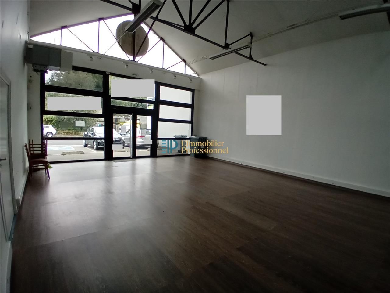 Location local commercial 163 m² à Quimper