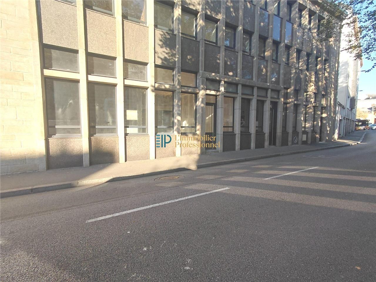 Vente bureaux 118 m² à Quimper