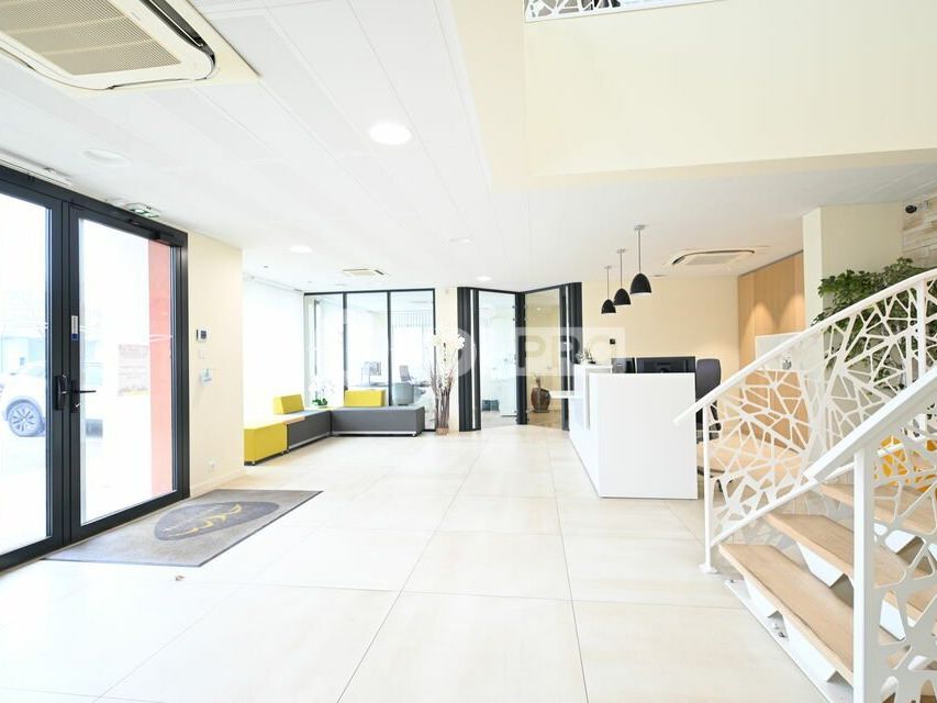 BUREAUX A LOUER - 493 m² - LE CREUSOT
