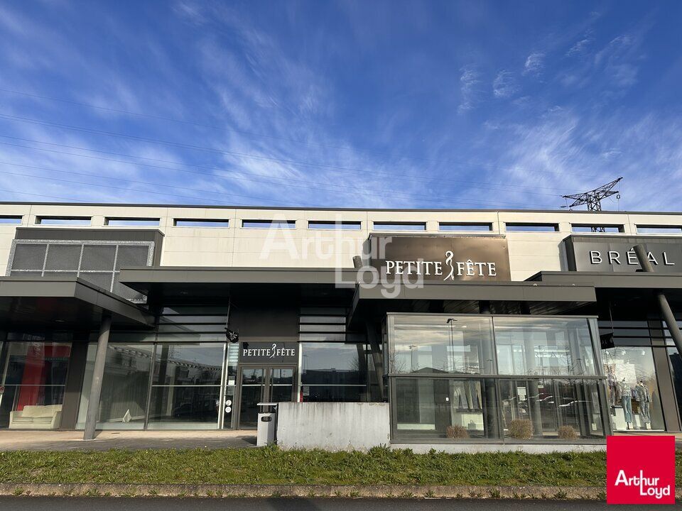 Location local commercial 400 m² non divisibles