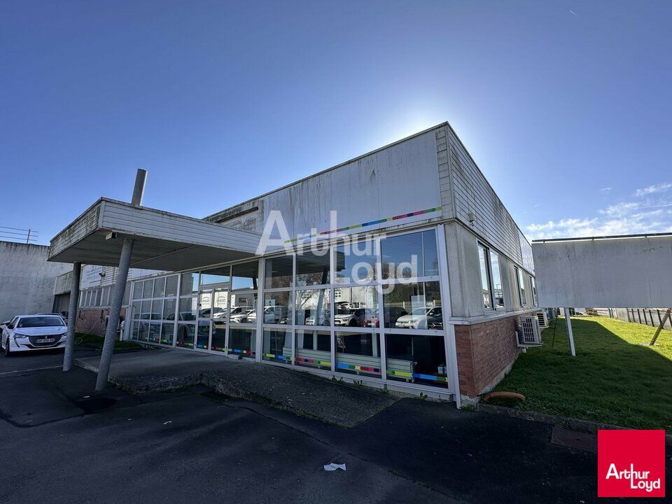 Location local d''activites 1070 m² non divisibles
